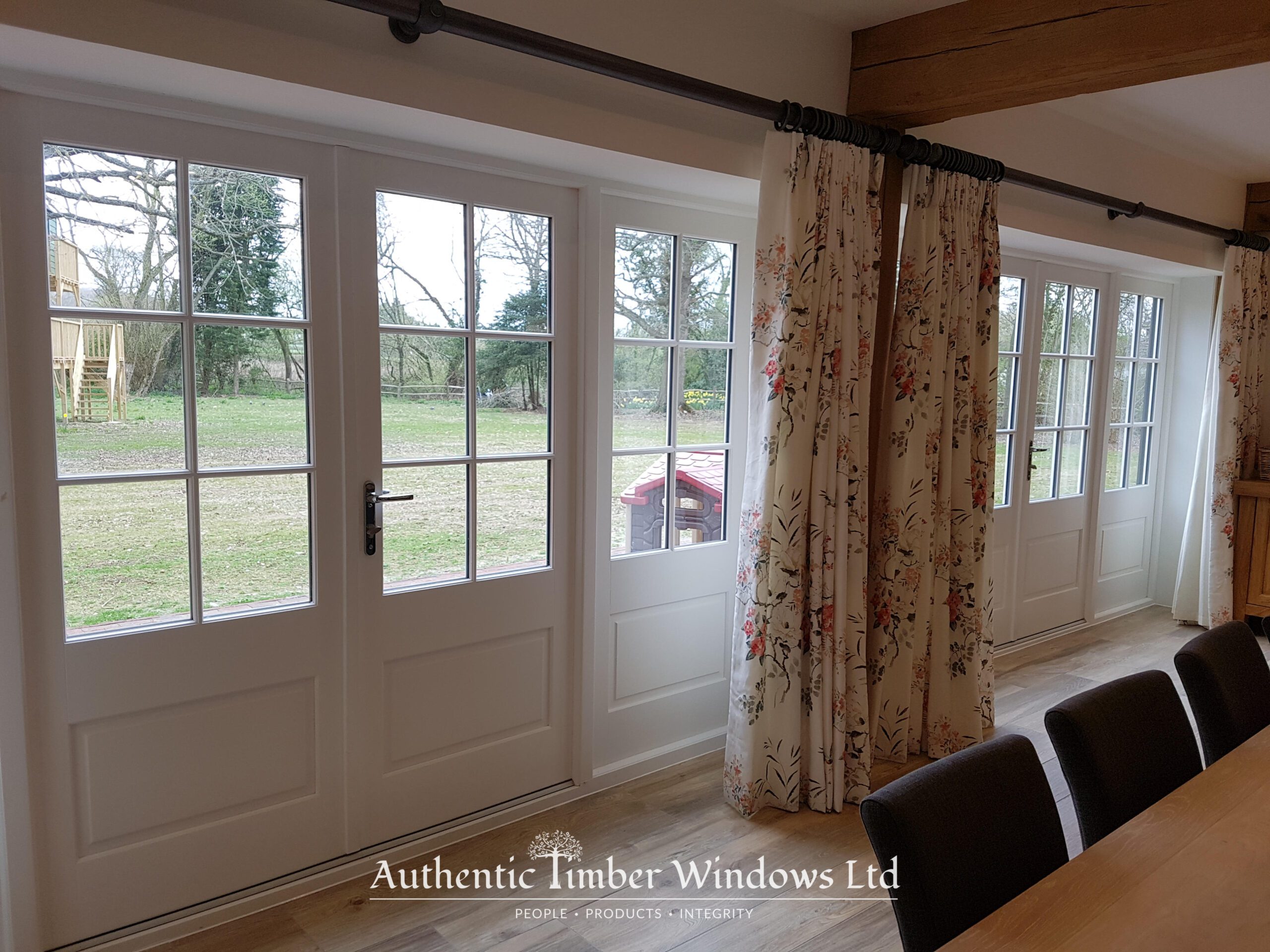 Why are sash windows so unique and beautiful?