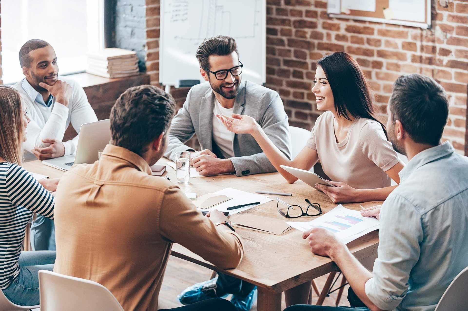 5 Reasons To Hire A Professional Marketing Consultant